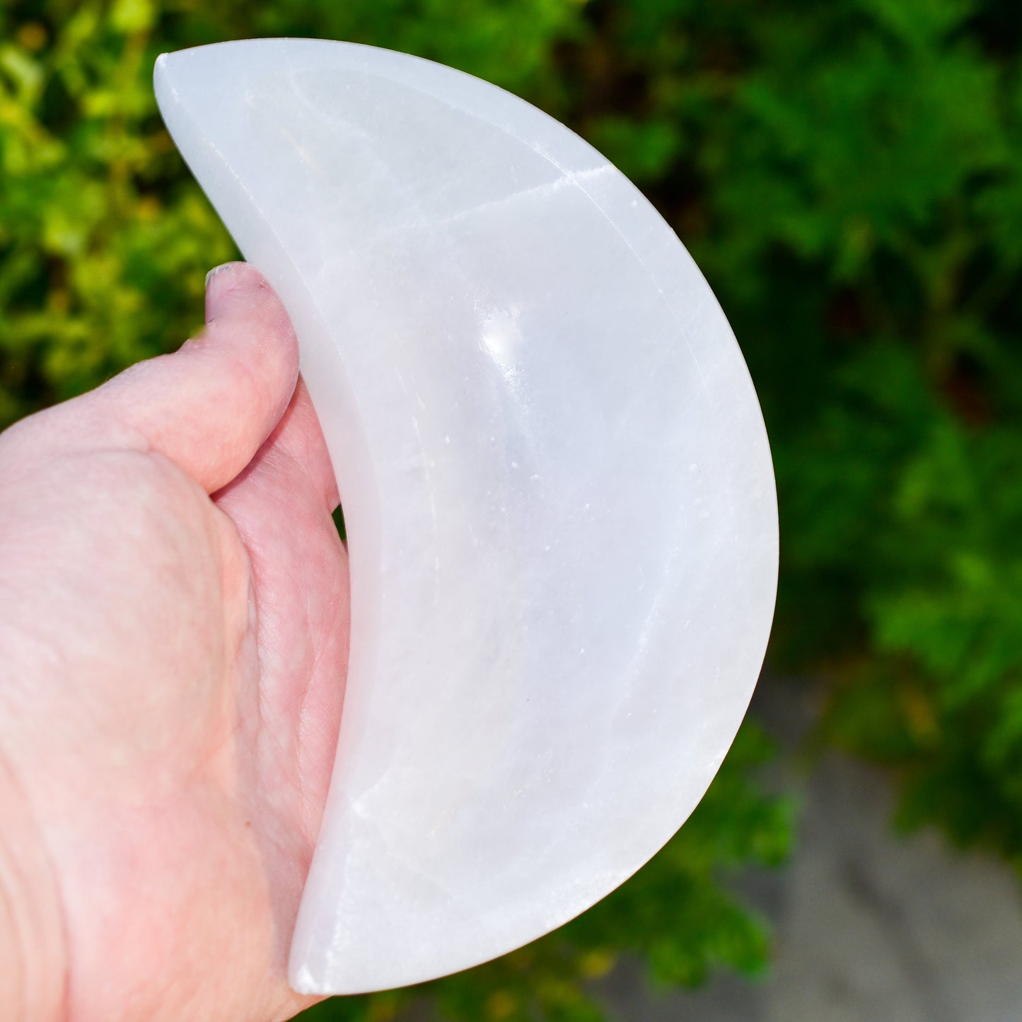 NEW Selenite Moon Bowls - Perfect for Holding and Recharging Crystals, Jewelry, and Small Items - NovaShop